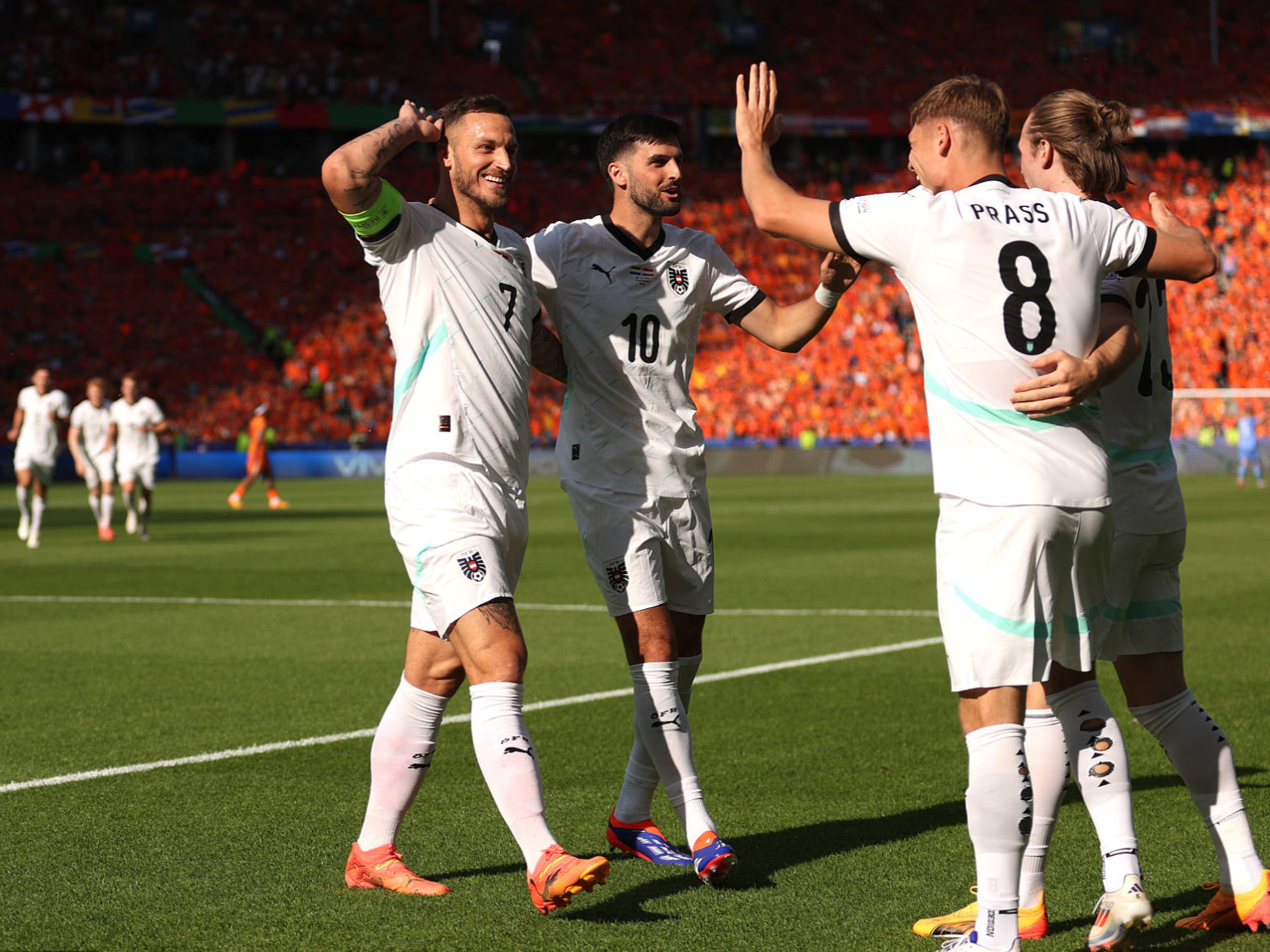 荷兰击败奥地利,晋级欧洲杯四强 荷兰击败奥地利,晋级欧洲杯四强