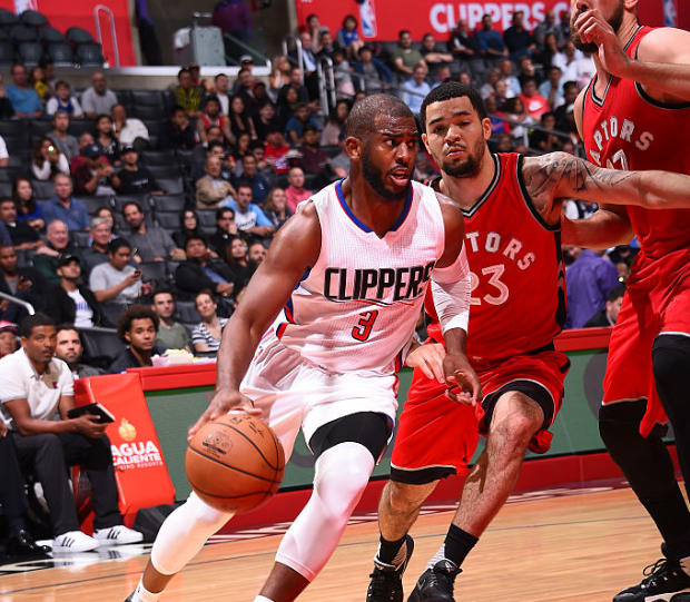 包含克里斯保罗强势驰援猛龙队，增强球队控场能力的词条