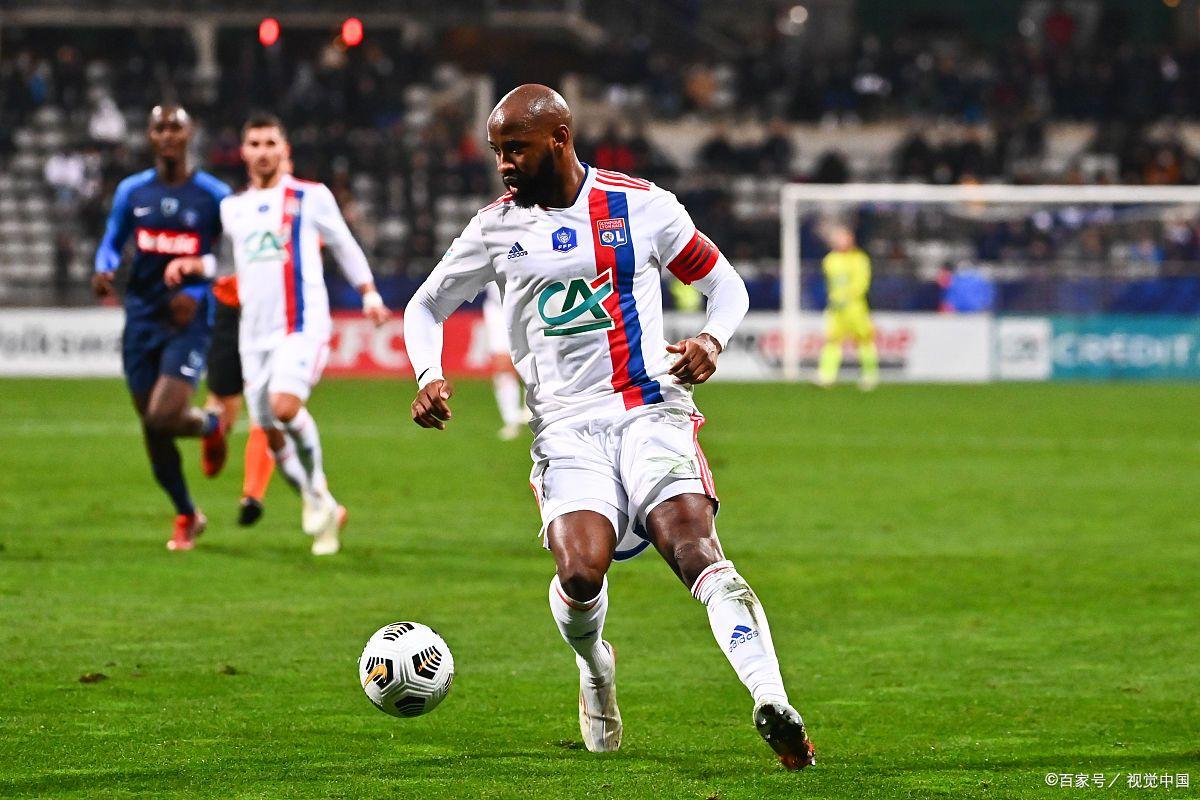 包含里昂险胜马赛，保卫联赛第三的词条