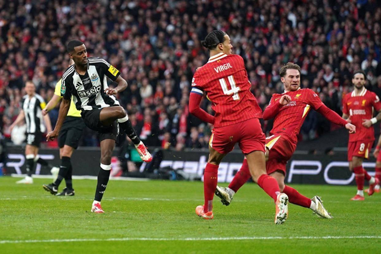 利物浦再次逆转，英超霸主晋级八强