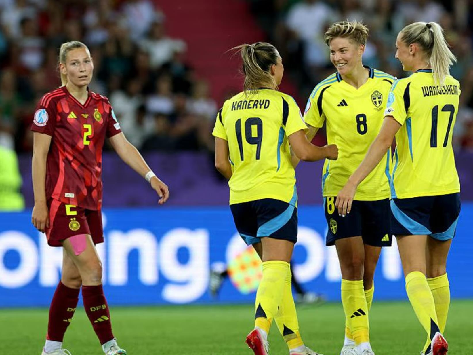 巴西女足击败瑞典队获得半决赛资格