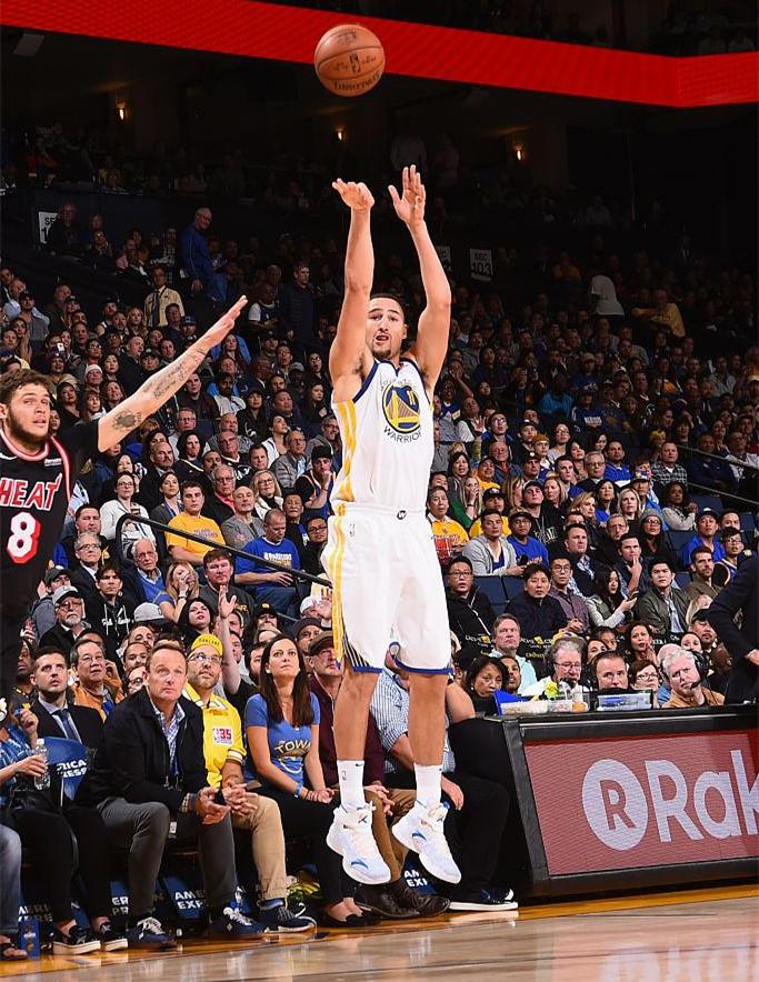 勇士全队共享球权,团结合作实现四连胜的简单介绍 勇士全队共享球权,团结合作实现四连胜的简单介绍