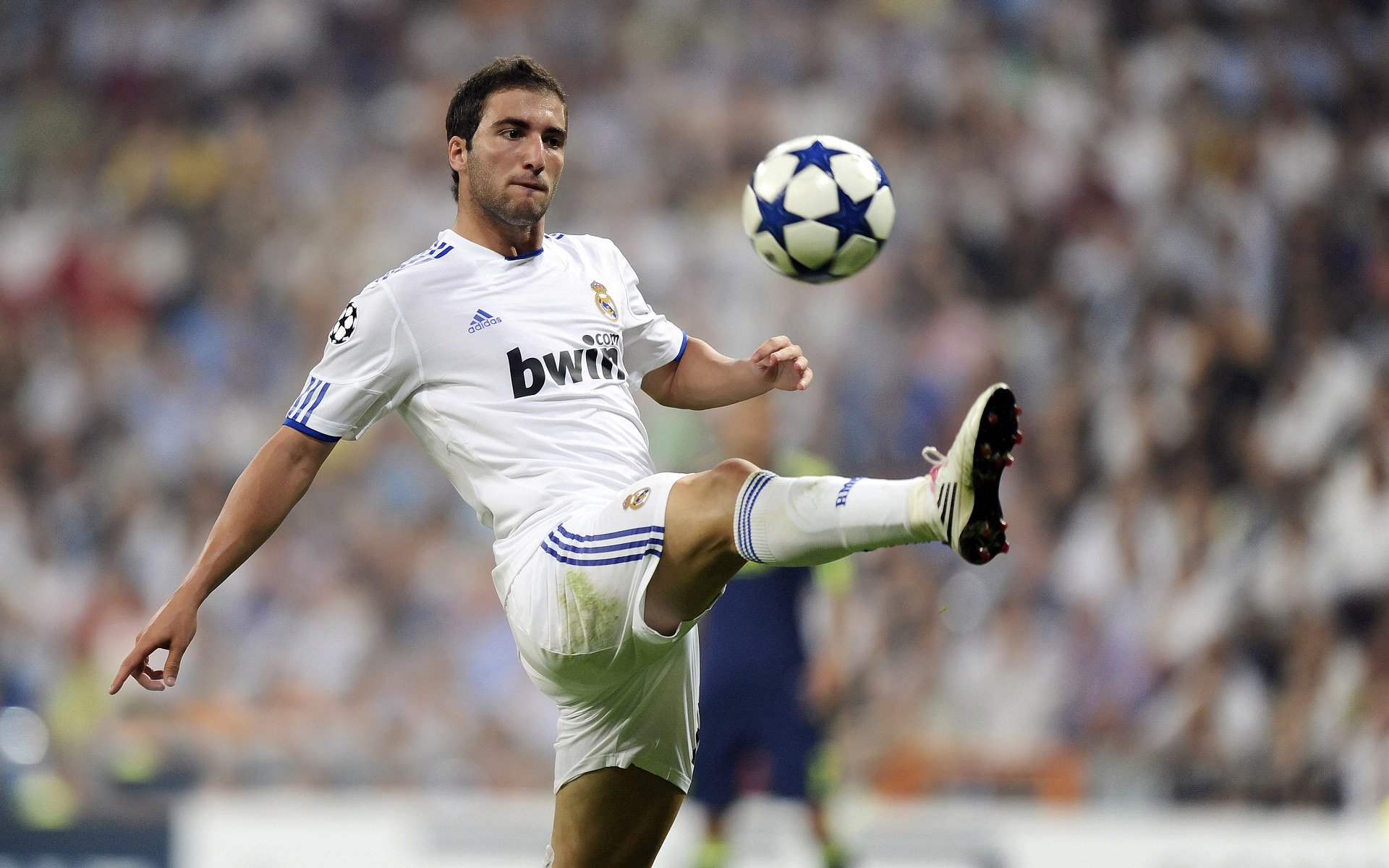 圣城新核引爆联盟!西亚卡姆全能数据屠龙,马刺大破开拓者启示录